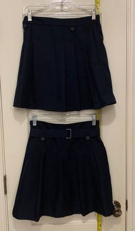 Girls Nautica Size 16 Regular & Izod Size 14 Regular Skirts (2) Total