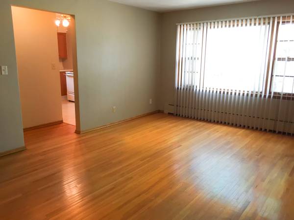 Hardwood*Charming**Downtown*Heat Paid*Avail NOW