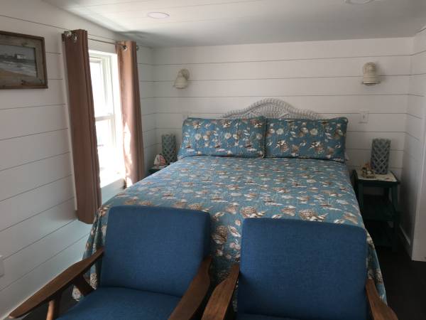 Oceanfront studio for 2 persons June 25-July 2