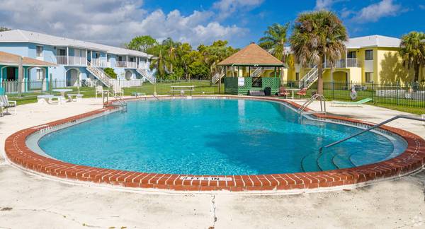 Tennis Court, Pool, On-site Maintenance