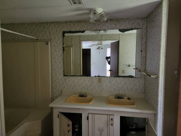 Mobile Home For Sale in Americus