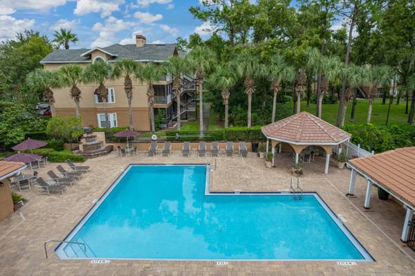 Bark Park, Washer/Dryer, Business Center