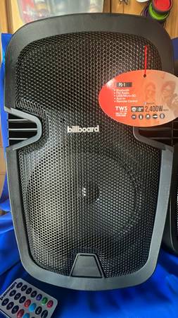 BillBoard pair 2,400 watt bluetooth speakers