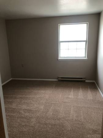 2 Bedroom 1 Bathroom in Watertown! $500 OFF FIRST MONTH RENT!!!