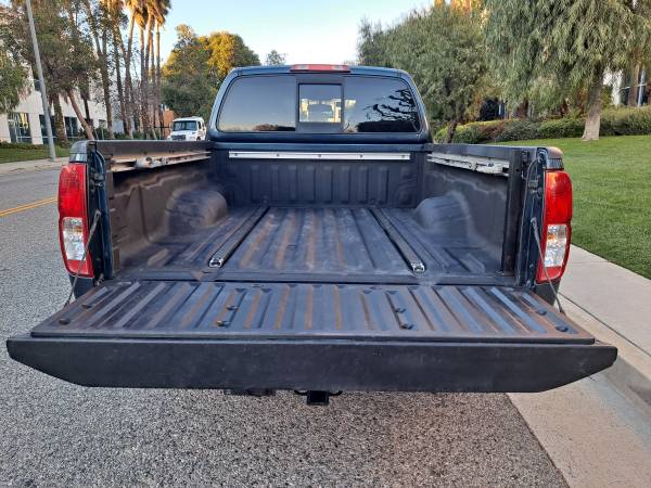 2014 NISSAN FRONTIER == 4 DOORS == LONG BED == ORIGINAL 76,000 MILES