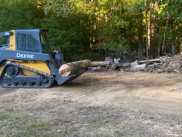 323D Deere skidsteer