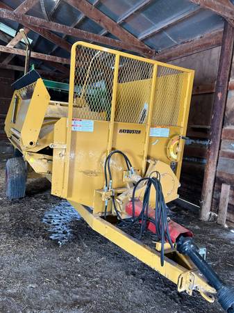 Haybuster 2650 Bale Processor