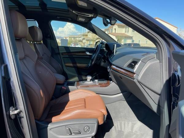 2019 AUDI Q5 PREMIUM PLUS QUATTRO LOW MILES VERY CLEAN SALE PRICE