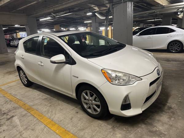 2014 Toyota Prius C low miles