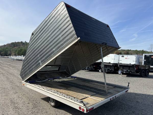 1997 Newman 101×10 Aluminum Tilt Deck 2 Place Snowmobile Trailer