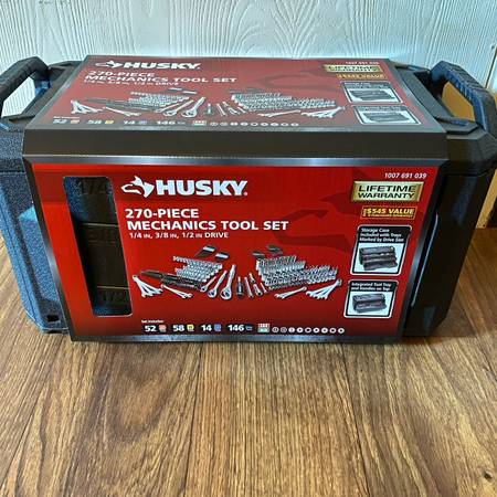 Husky (Brand new) 1007691039 Mechanics Tool Set 1/4″, 3/8″, 1/2″ Drive