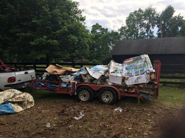 ****HELPING HAND PROPERTY CLEAN OUT ,GARAGE ,JUNK REMOVAL *** ****