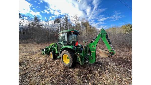 John Deere 3046R HST 4×4 Cab Tractor w/ Loader & Backhoe