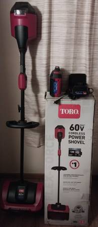 New Toro 60 Volt Power Shovel Snow Thrower