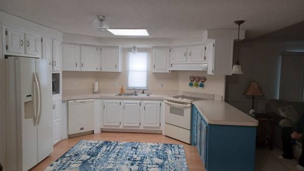 Beautiful Parkwood 1 3/4 Mobile Home For Sale In Lakeshore Estate’s