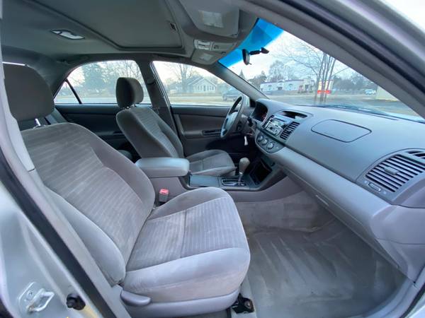 2005 TOYOTA CAMRY