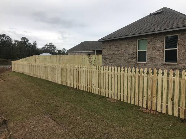 PROFESSIONAL FENCE INSTALLATION!