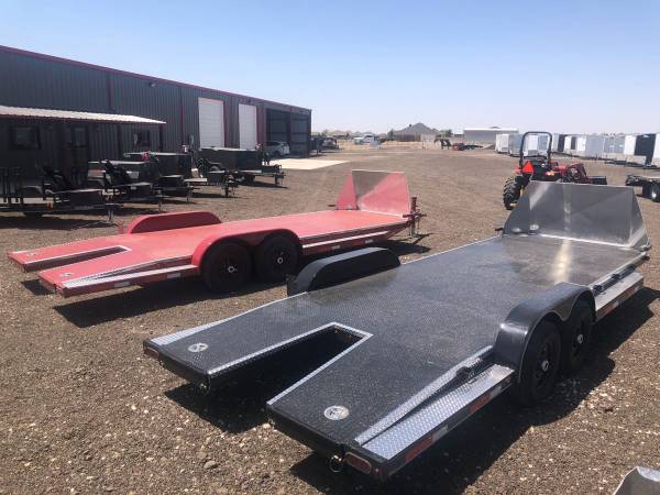 83X22 (12K) Car Haulers w/ Rock Shield, Swivel D-Rings & Split Dove Ta