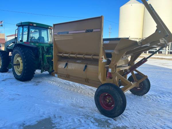 Haybuster 2650 Bale Processor