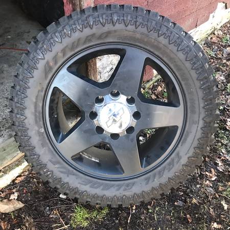 Chevy and GMC 2500/3500 wheels/tires