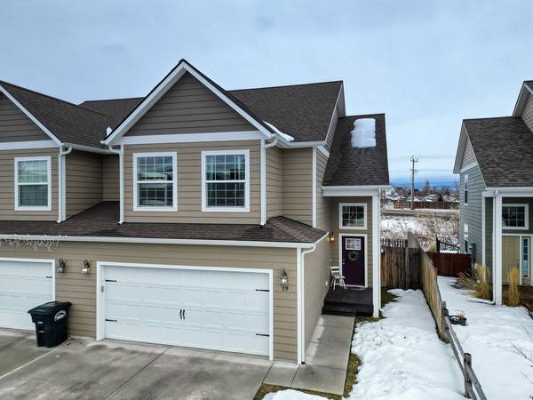 4 bedroom/ 2.5 bathroom Kalispell Townhome