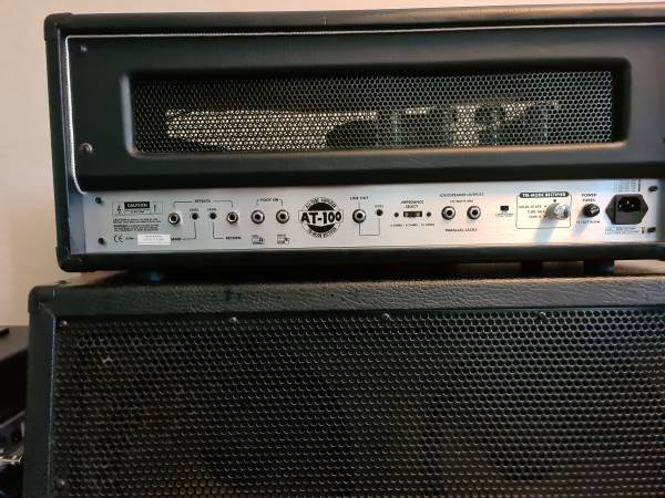 B-52 AT-100, 100-Watt, 3 channel Head, 4×12 Slant Cab, & Footswitch