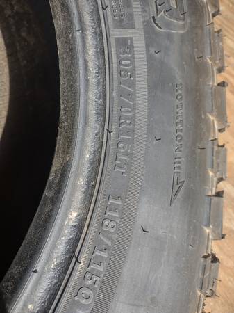 FOUR ALMOST NEW TIRES M/T 305/70R/16LT