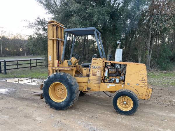 Case 586E rough terrain forklift Cummins diesel