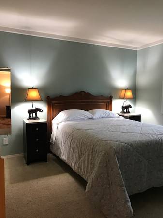 FURNISHED upscale top flr 2BR 1 BA CrowHill Condo, INCL UTILITIES