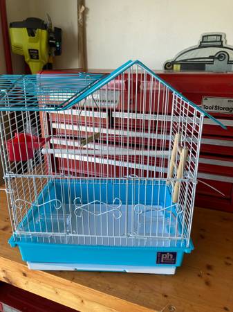 Like New bird cage