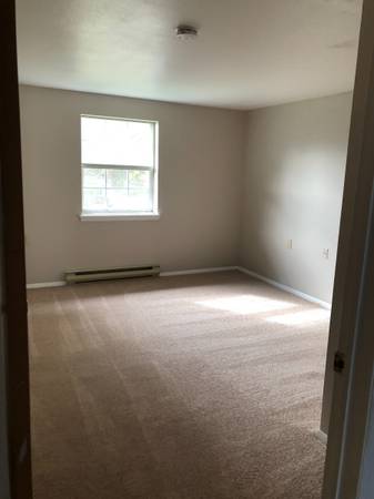 2 Bedroom 1 Bathroom in Watertown! $500 OFF FIRST MONTH RENT!!!