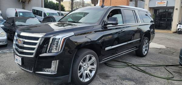 2019 CADILLAC ESCALADE PREMIUM LUXURY SPORT, CLEAN TITLE, $54000