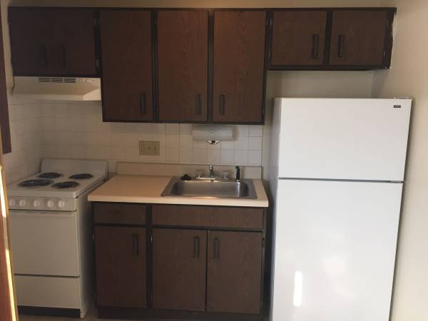 Cozy studio apartment close to campus! PETS WELCOME!!!