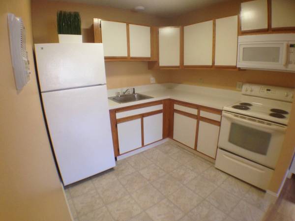 Renovated 2 Bedroom 1 Bath Apartment, $1290 and up Waterbury