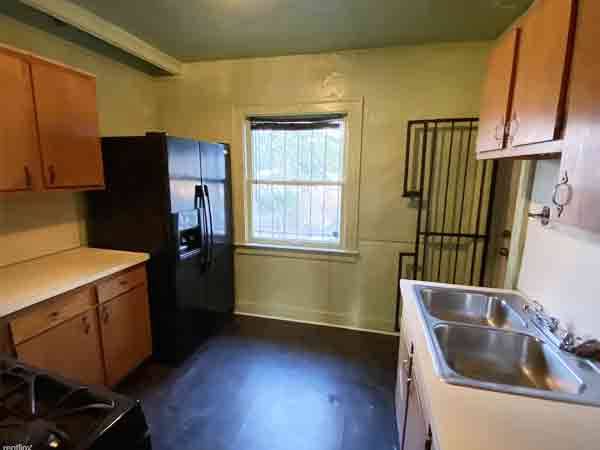 For Lease Section 8 Welcome – 3 Bedroom 1 Bath home for lease