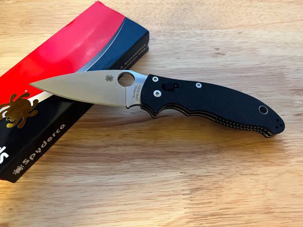 SPYDERCO Manix 2 NIB !