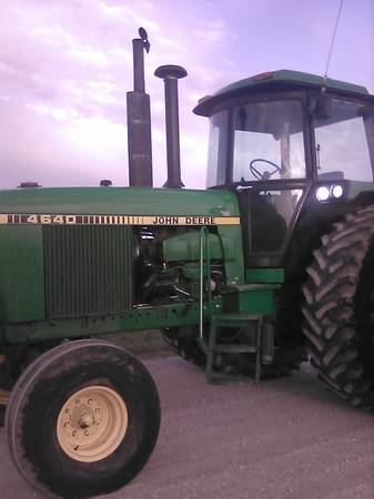 JD 4640 tractor