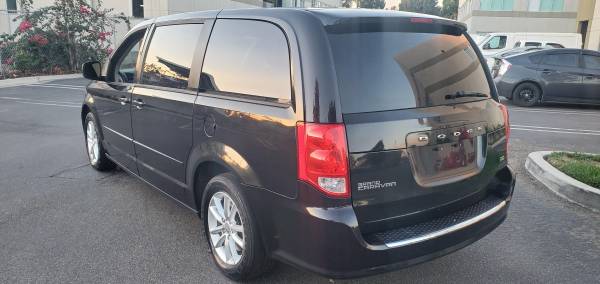 2014 DODGE GRAND CARAVAN SXT, 3RD ROW, VERY DEPENDABLE. $7500