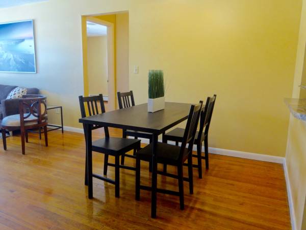 2 Bedroom Apartment $1254 Heat and Hot Water New London, CT