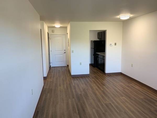 Pets Welcome, Visit Your New Home, Incredible Amenities