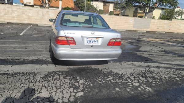 2001 Mercedes Benz E320 for Sale