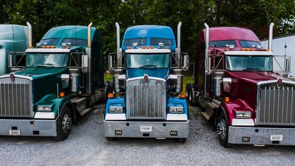 Weekly Semi Truck Parking- Security Self Storage