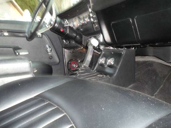 Full Upholstery Shop-Auto