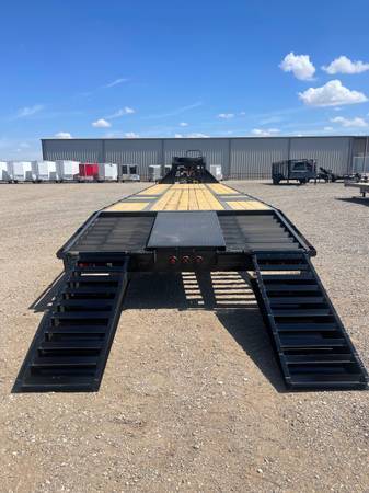 102X32 & 102X36 (24K) Flatbed Hotshot Trailers