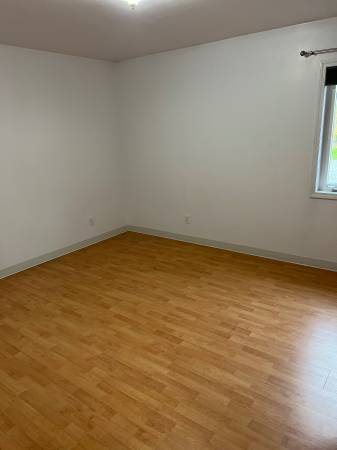 2br Very Clean, Quiet place Quality built, free heat