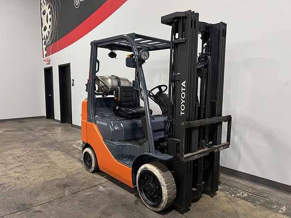 ??? 2013 TOYOTA 8FGCU25 FORKLIFT ???