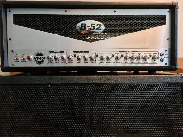 B-52 AT-100, 100-Watt, 3 channel Head, 4×12 Slant Cab, & Footswitch