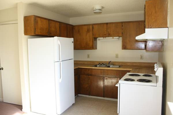 $365 1&2 Bedroom Apts