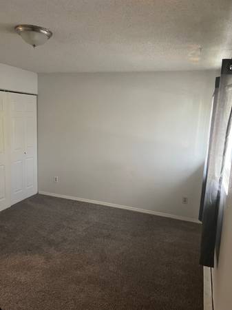 2br, 2story, 1bath Townhouse