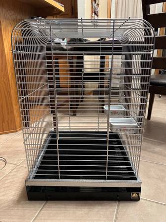 Prevue Parrot Cage